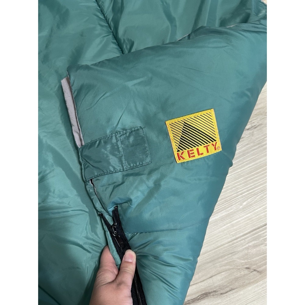 Vintage Kelty Hollofill Sleeping Bag Green Twin Made In USA No Bag - Picture 3 of 5